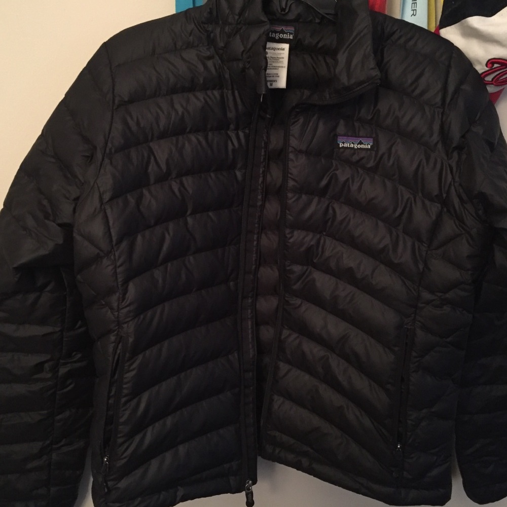 Black PATAGONIA nano-puff sweater
